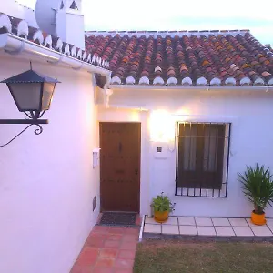 https://1-bed-traditional-holiday-rental-cottage-oasis.hotelsinnerja.org