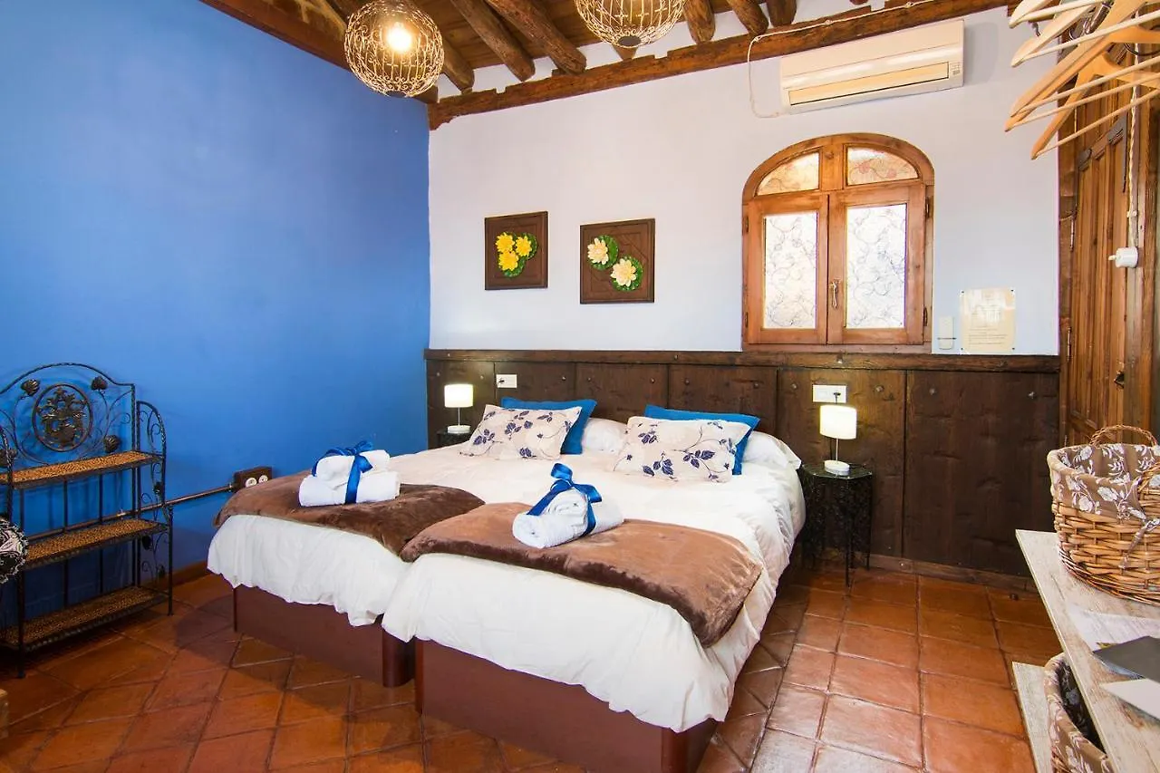 La Buhardilla De Mesones ,Vicent Suite Granada Apartment